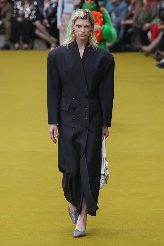 Prohlédněte si kolekci Gucci Ready to WearFall Winter 2023...

