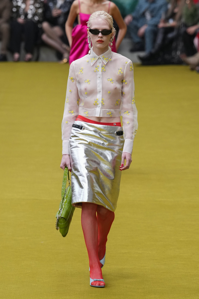 Prohlédněte si kolekci Gucci Ready to WearFall Winter 2023...
