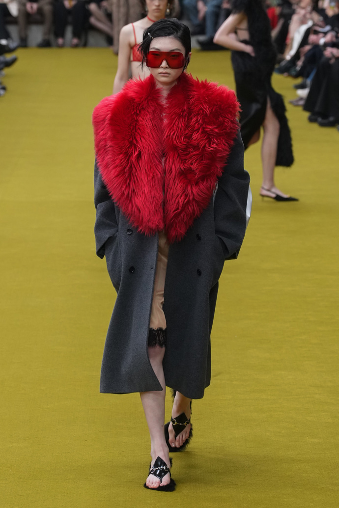 Prohlédněte si kolekci Gucci Ready to WearFall Winter 2023...
