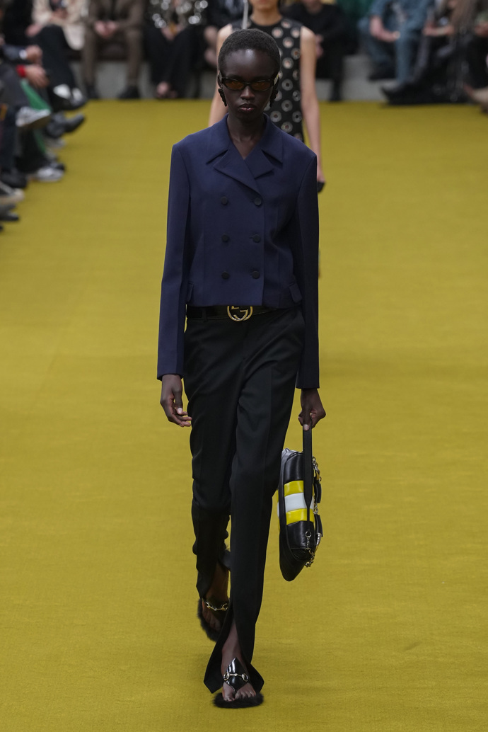 Prohlédněte si kolekci Gucci Ready to WearFall Winter 2023...
