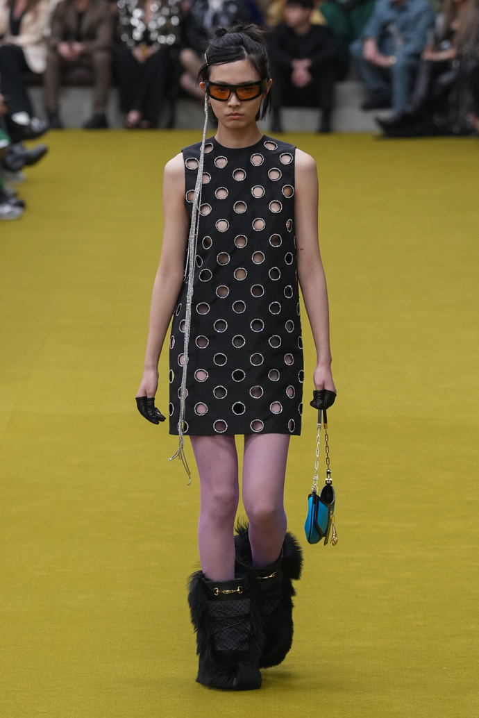 Prohlédněte si kolekci Gucci Ready to WearFall Winter 2023...
