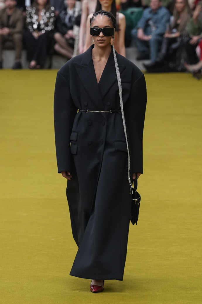 Prohlédněte si kolekci Gucci Ready to WearFall Winter 2023...
