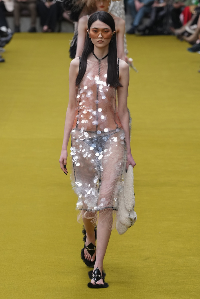 Prohlédněte si kolekci Gucci Ready to WearFall Winter 2023...
