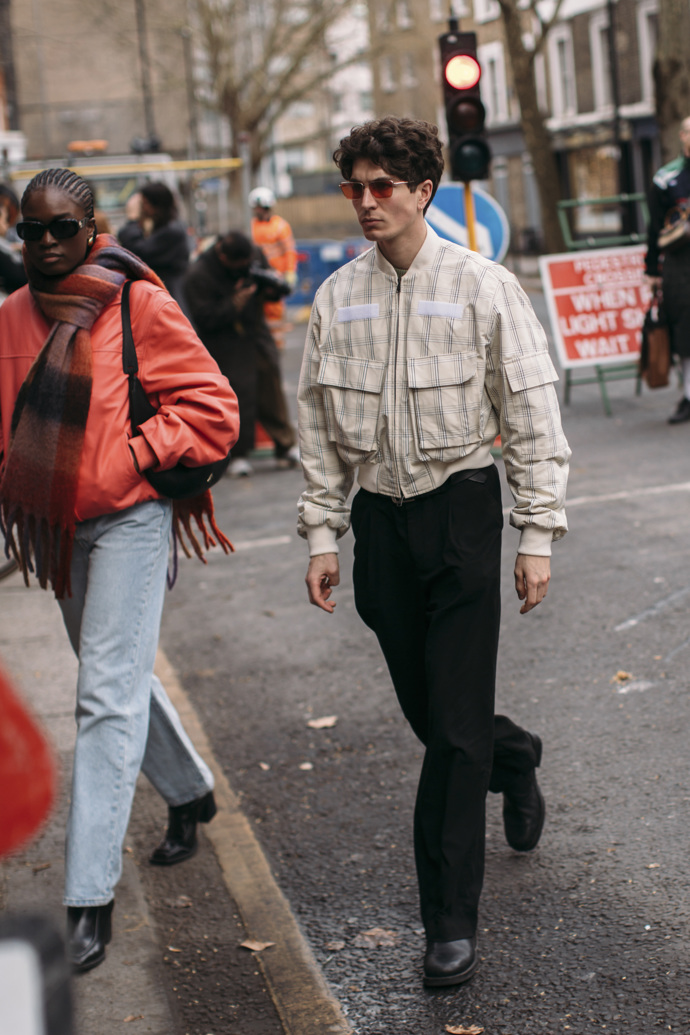 Co se v době fashion weeku nosí v ulicích Londýna?
