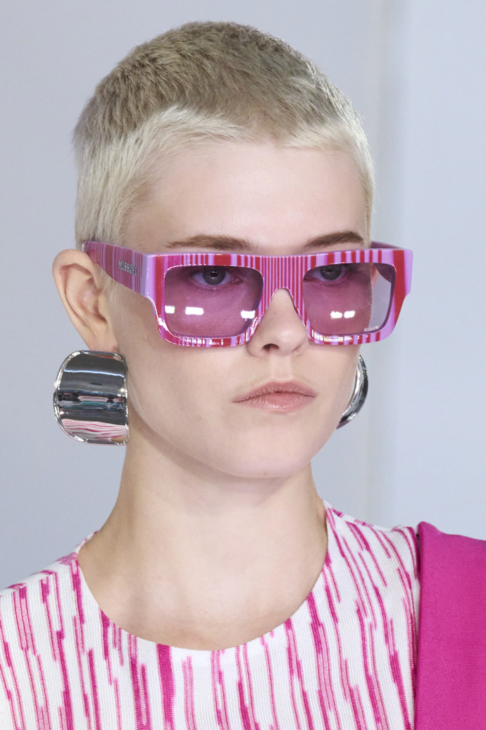  

Krátké sestřihy z runwaye
