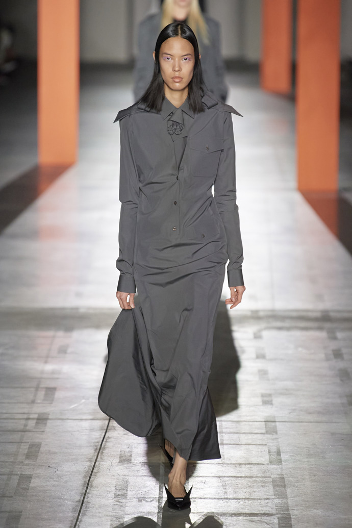 Prohlédněte si kolekci Prada Ready to Wear Fall Winter 2023...
Prohlédněte si kolekci Prada Ready to Wear Fall Winter 2023...