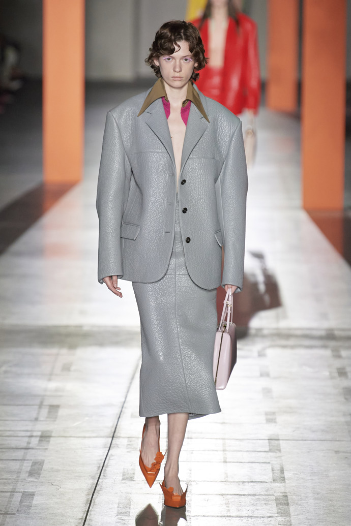 Prohlédněte si kolekci Prada Ready to Wear Fall Winter 2023...
Prohlédněte si kolekci Prada Ready to Wear Fall Winter 2023...