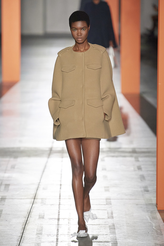 Prohlédněte si kolekci Prada Ready to Wear Fall Winter 2023...
Prohlédněte si kolekci Prada Ready to Wear Fall Winter 2023...