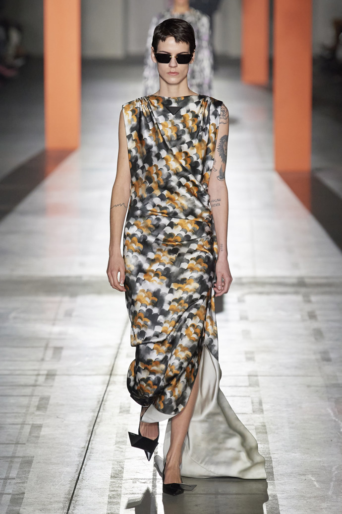Prohlédněte si kolekci Prada Ready to Wear Fall Winter 2023...
Prohlédněte si kolekci Prada Ready to Wear Fall Winter 2023...