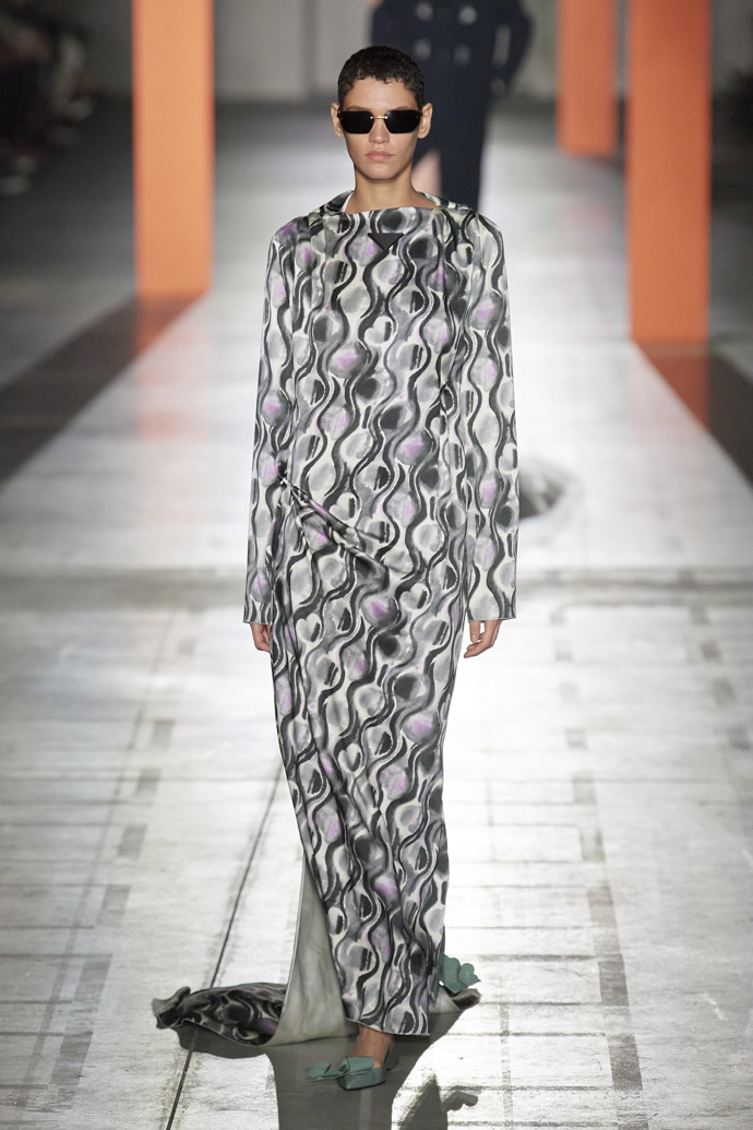 Prohlédněte si kolekci Prada Ready to Wear Fall Winter 2023...
Prohlédněte si kolekci Prada Ready to Wear Fall Winter 2023...