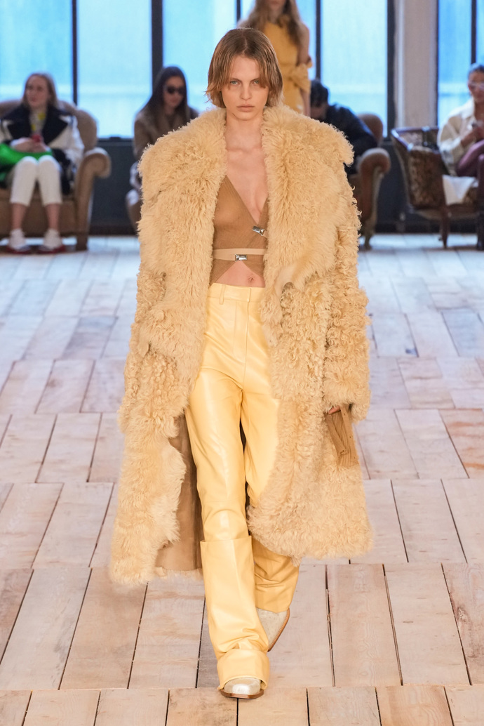 Prohlédněte si kolekci Sportmax Ready to WearFall Winter 2023:
