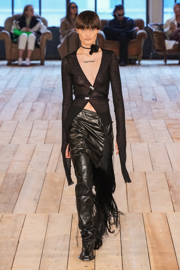 Prohlédněte si kolekci Sportmax Ready to WearFall Winter 2023:
