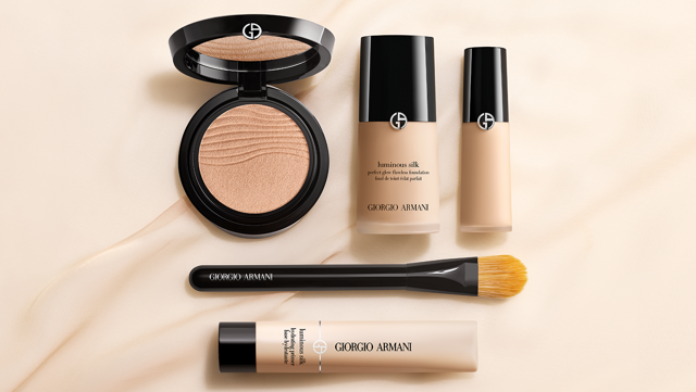 Makeup, korektor a rozjasnovac