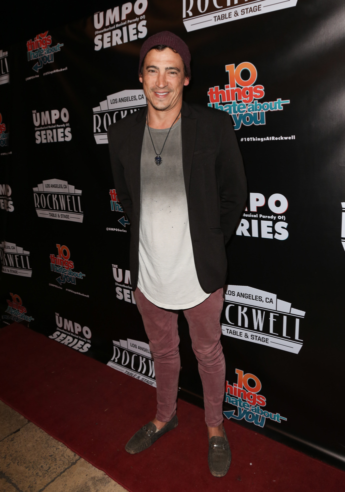  

Andrew Keegan
