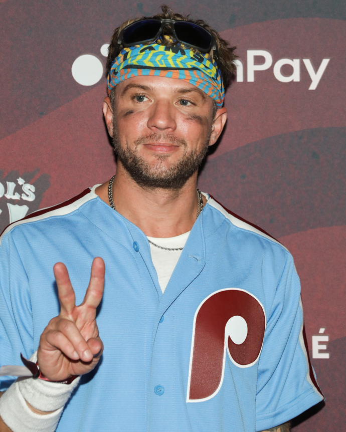  

Ryan Phillippe
