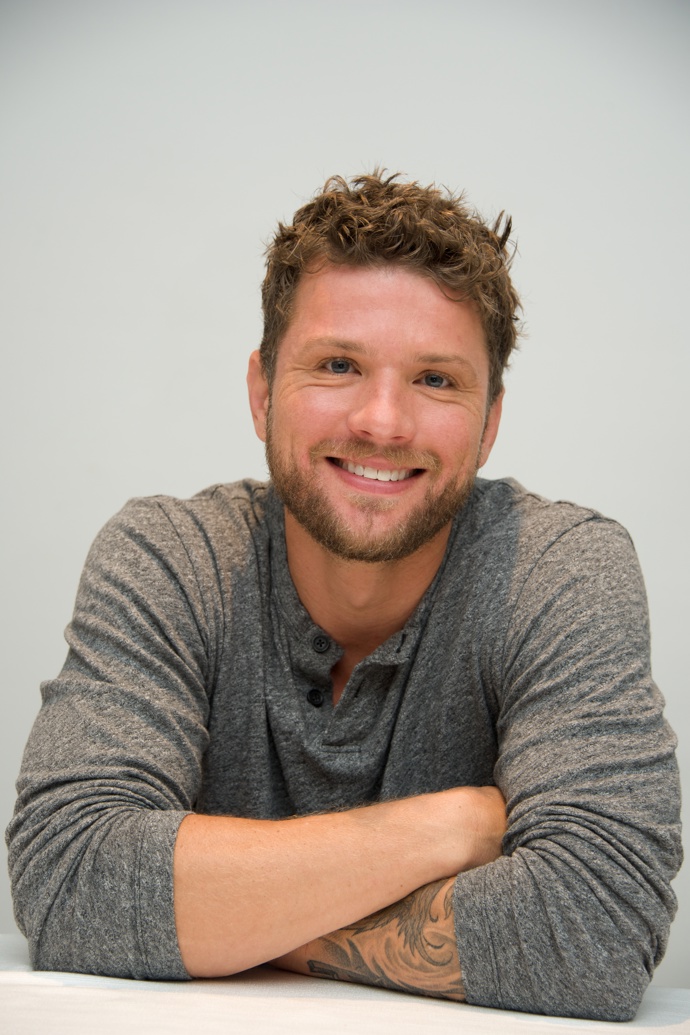  

Ryan Phillippe
