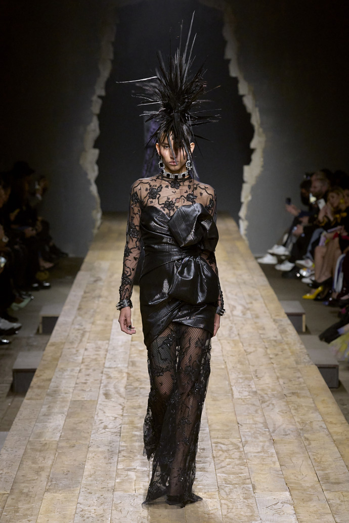 Prohlédněte si poslední kolekci Jeremyho Scotta pro značku Moschino...
