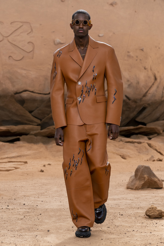 Prohlédněte si kolekci Off-White Ready to Wear Fall Winter 2023...
