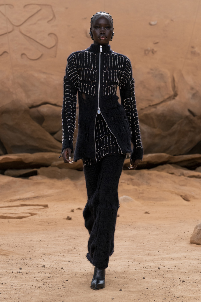 Prohlédněte si kolekci Off-White Ready to Wear Fall Winter 2023...
