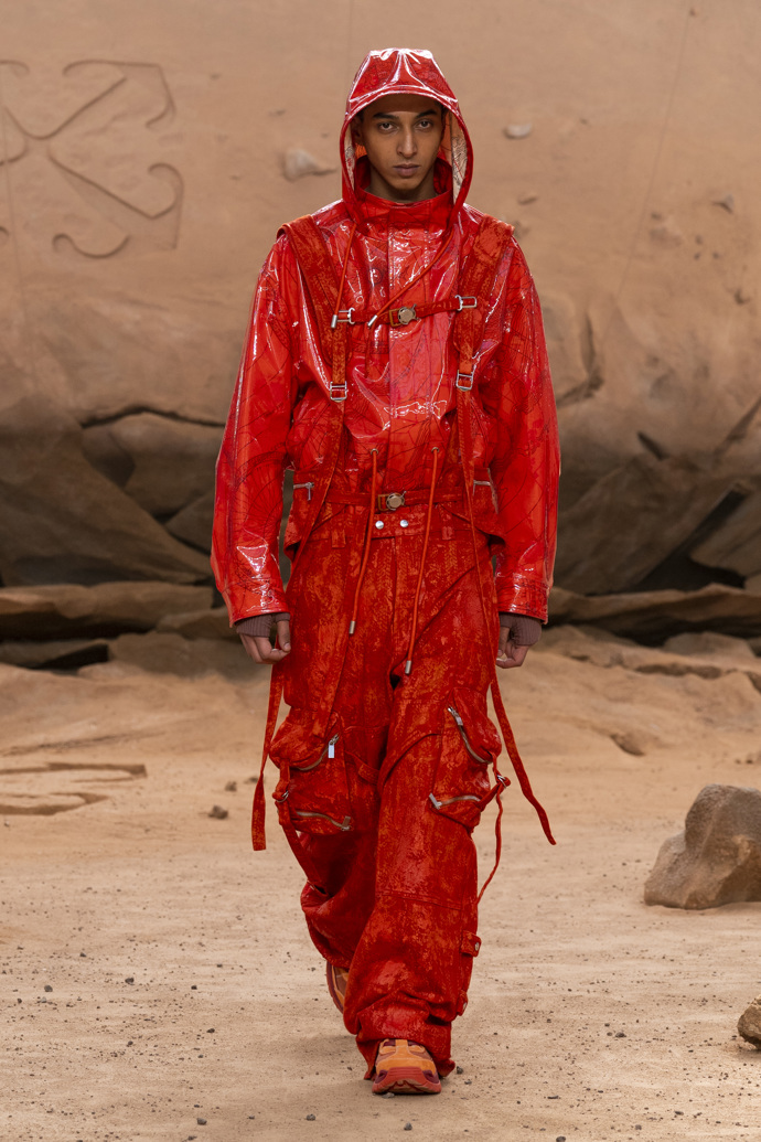 Prohlédněte si kolekci Off-White Ready to Wear Fall Winter 2023...
