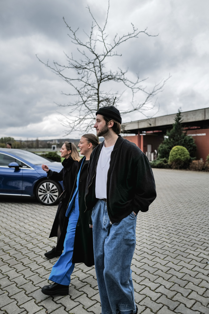 MBPFW, DEN PRVNÍ: Co oblékli návštěvníci pražského fashion weeku?
