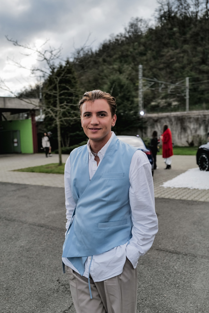 MBPFW, DEN PRVNÍ: Co oblékli návštěvníci pražského fashion weeku?
