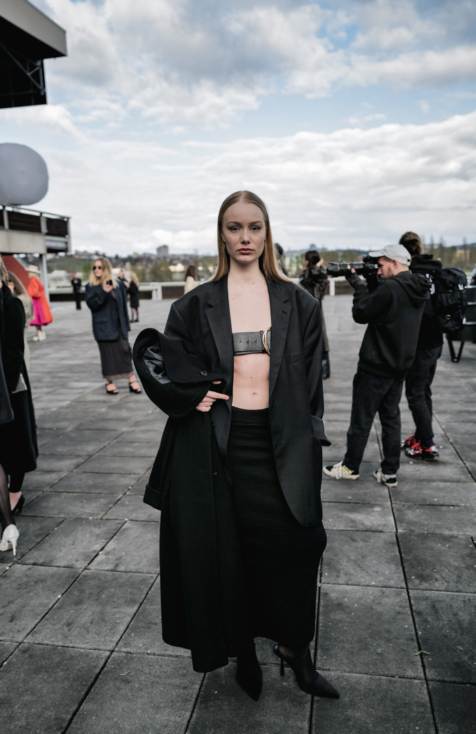 MBPFW, DEN PRVNÍ: Co oblékli návštěvníci pražského fashion weeku?
