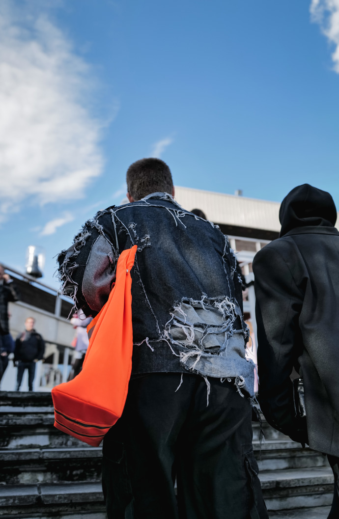 MBPFW, DEN DRUHÝ: Co oblékli návštěvníci pražského fashion weeku?
