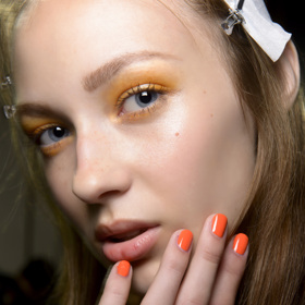 Trendy make-up Trendy make-up