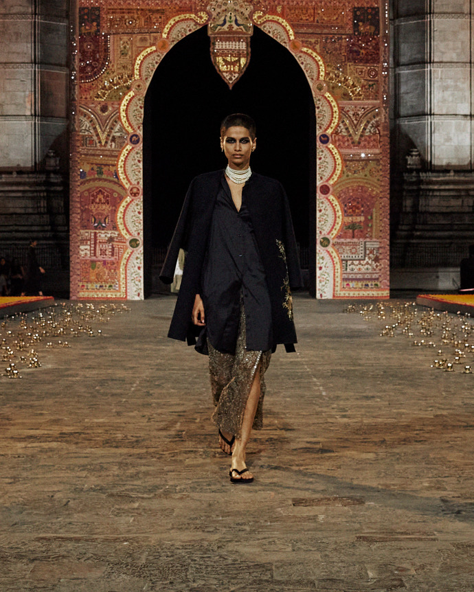 Prohlédněte si kolekci Dior Fall 2023...
Prohlédněte si kolekci Dior Fall 2023...