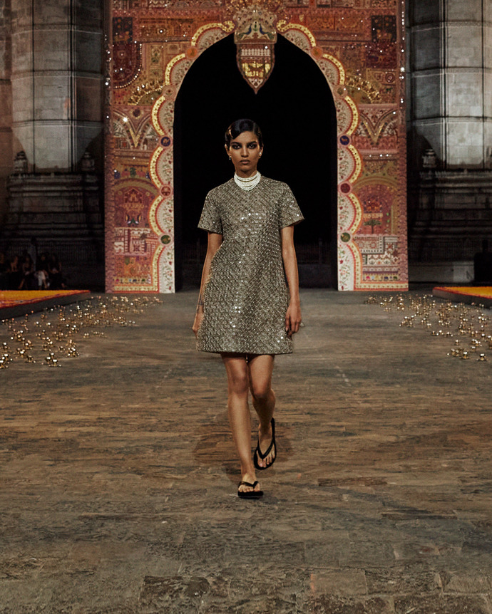 Prohlédněte si kolekci Dior Fall 2023...
Prohlédněte si kolekci Dior Fall 2023...