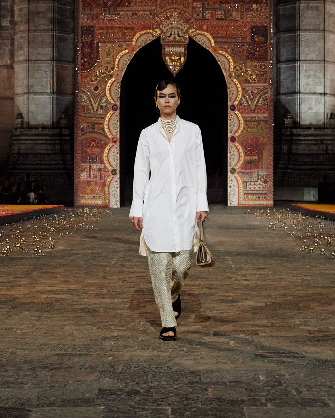 Prohlédněte si kolekci Dior Fall 2023...
Prohlédněte si kolekci Dior Fall 2023...