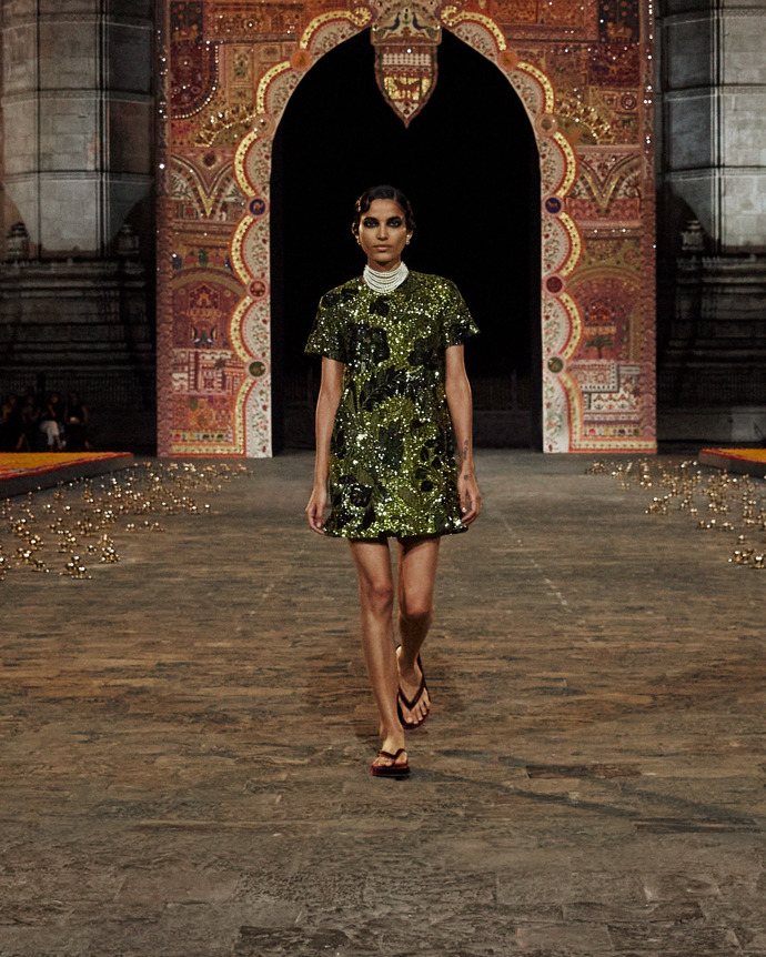 Prohlédněte si kolekci Dior Fall 2023...
Prohlédněte si kolekci Dior Fall 2023...