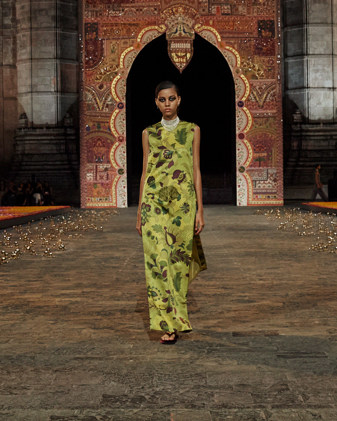 Prohlédněte si kolekci Dior Fall 2023...
Prohlédněte si kolekci Dior Fall 2023...
