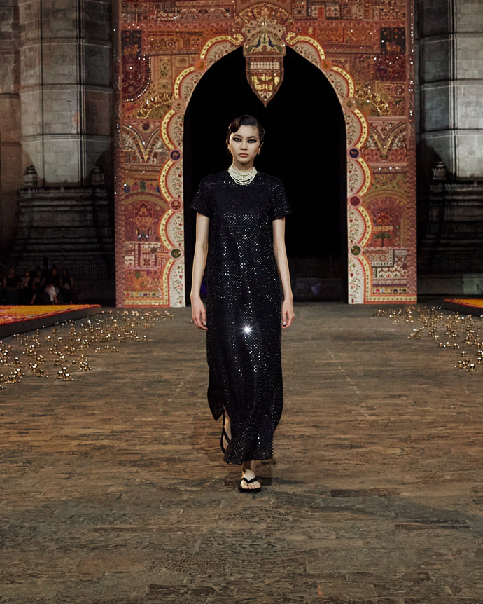 Prohlédněte si kolekci Dior Fall 2023...
Prohlédněte si kolekci Dior Fall 2023...