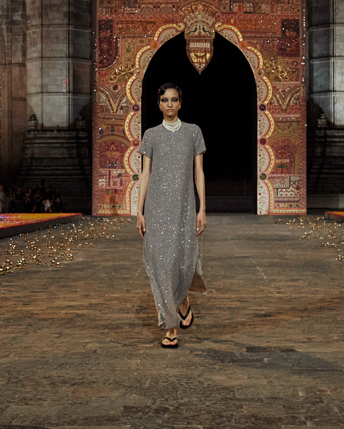 Prohlédněte si kolekci Dior Fall 2023...
Prohlédněte si kolekci Dior Fall 2023...