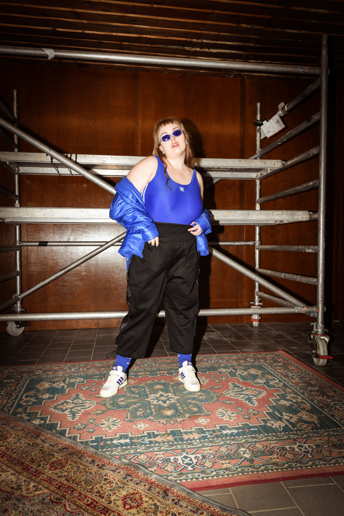 Prohlédněte si lookbook adidas Originals, který na Mercedes-Benz Prague Fashion Weeku vznikl...
