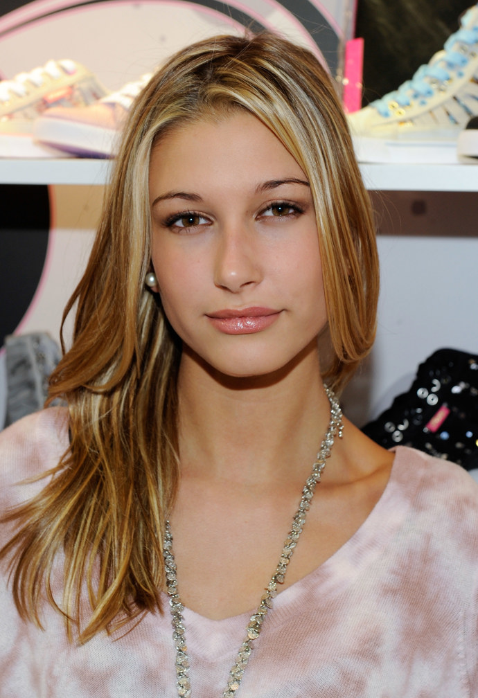  

Hailey Bieber
