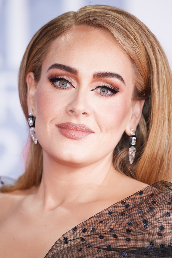 

Adele
