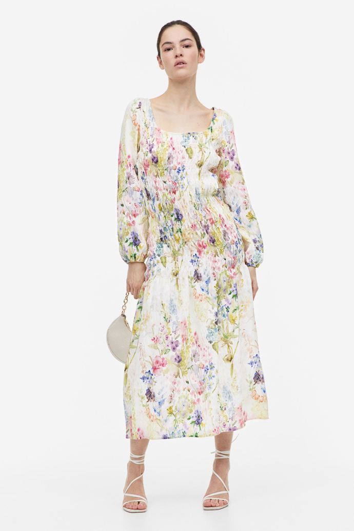  

Šaty s žabkováním, 1299 Kč, H&M
