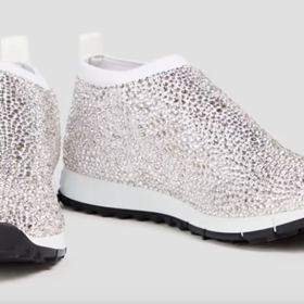 Třpytivé tenisky Norway, 11 266 Kč, Jimmy Choo, prodává theoutnet.com
Třpytivé tenisky Norway, 11 266 Kč, Jimmy Choo, prodává theoutnet.com