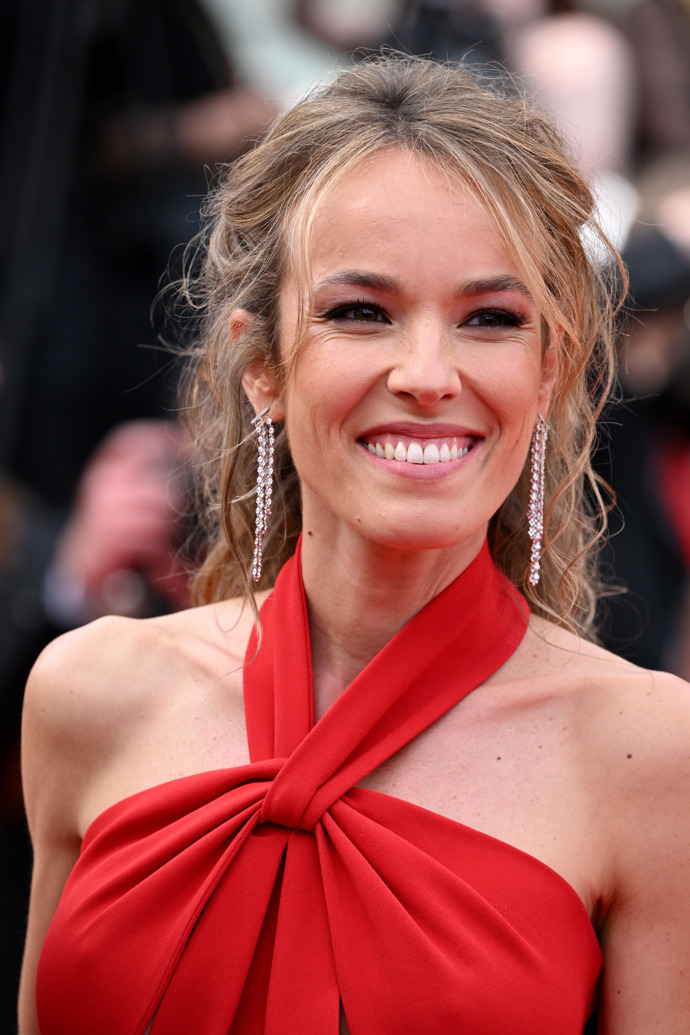  

Élodie Fontan na 76. filmovém festivalu v Cannes 

