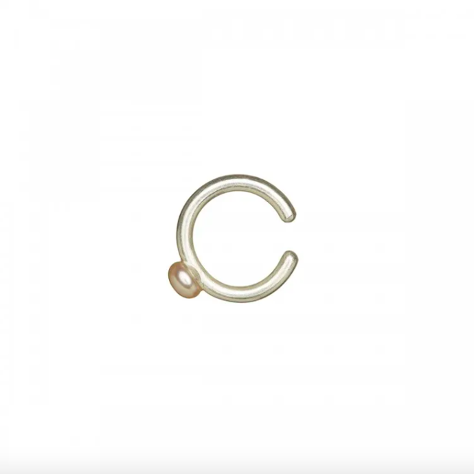  

Ear cuff z kolekce Triffid s perlou, 2500 Kč, Dana Bezděková Jewellery
