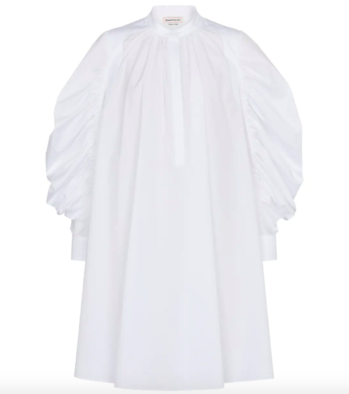  

Oversized šaty Alexander McQueen, 28 189 Kč, prodává MyTheresa.com
