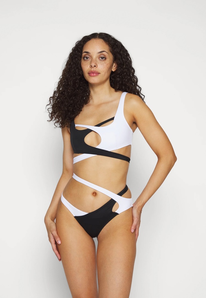Bikini, Agent Provocateur, prodává Zalando
