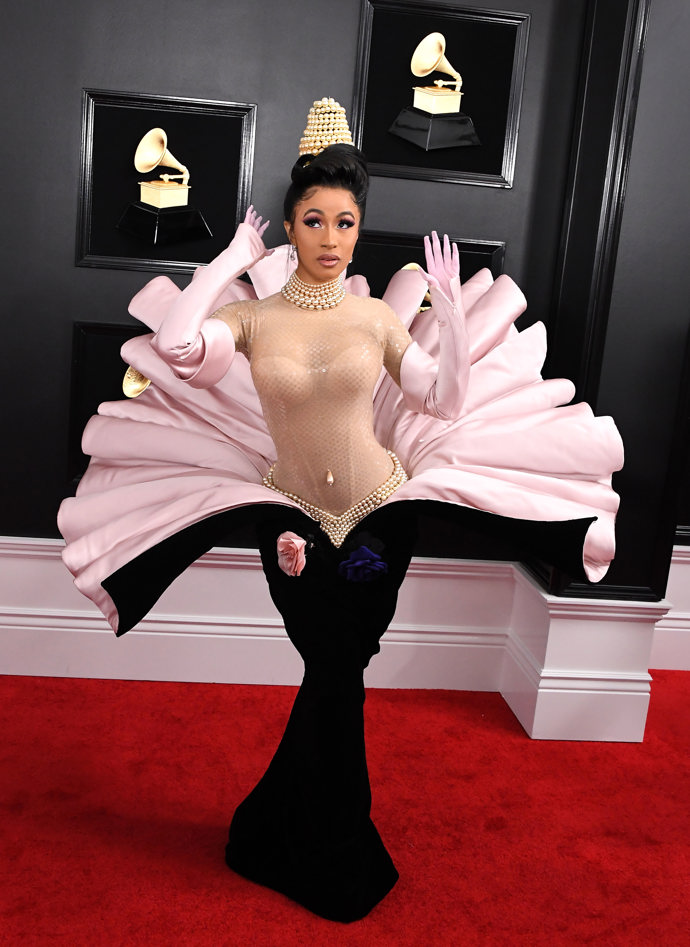 Hudebnice Cardi B, která při příležitosti 61st Annual GRAMMY Awards oblékla šaty od Thierryho Muglera, 2019
