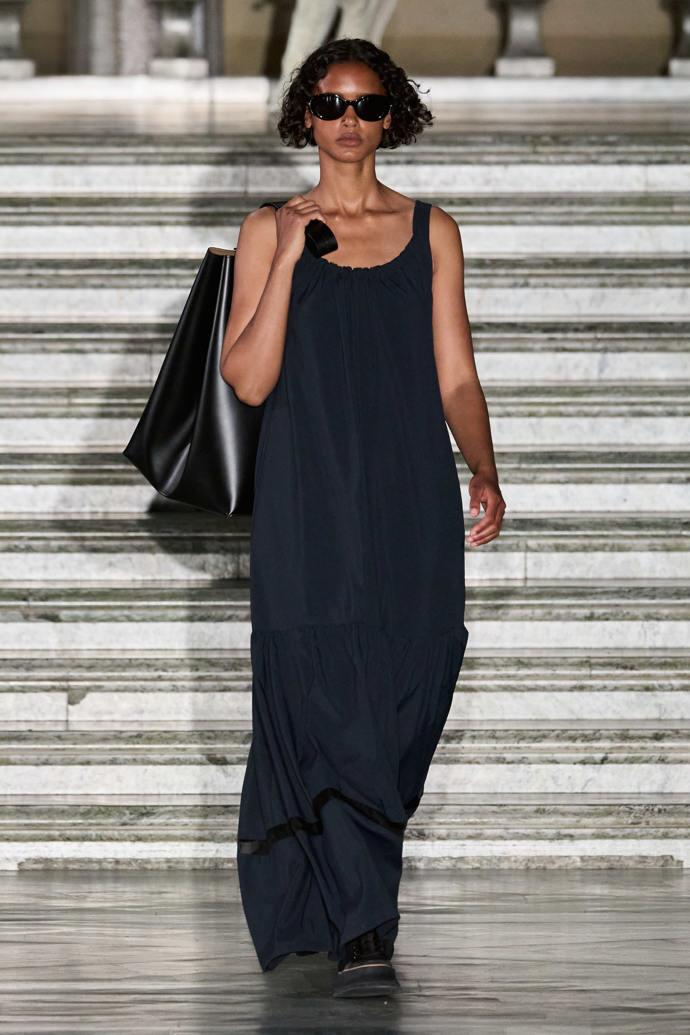 Prohlédněte si kolekci Max Mara Resort 2024...
