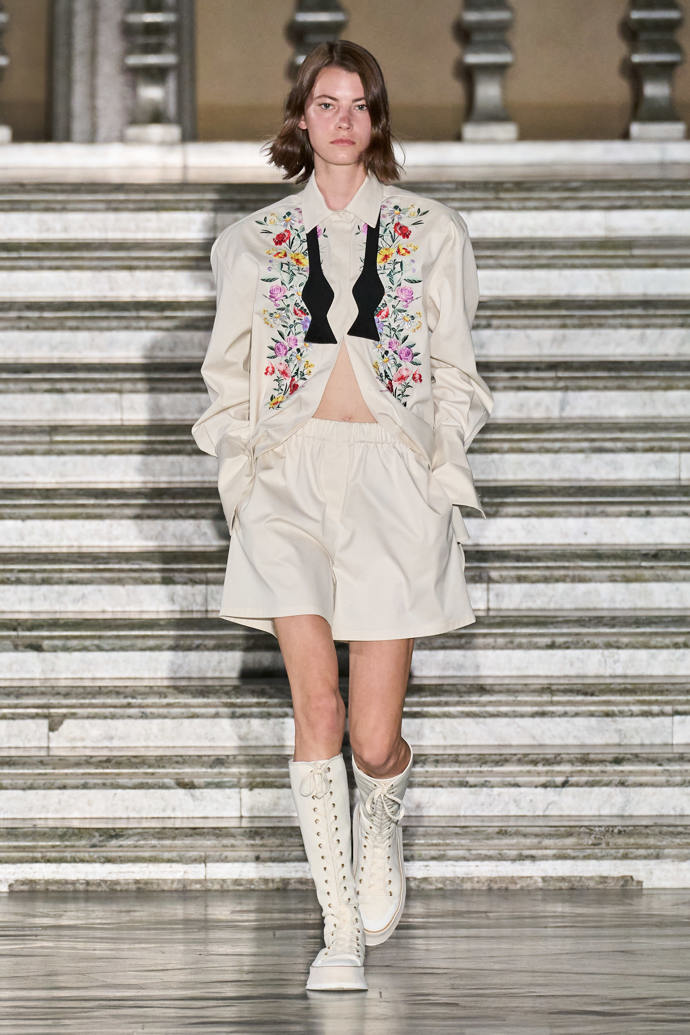 Prohlédněte si kolekci Max Mara Resort 2024...
