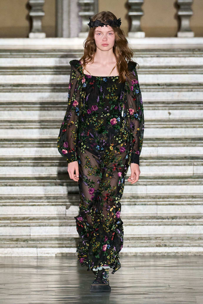 Prohlédněte si kolekci Max Mara Resort 2024...
