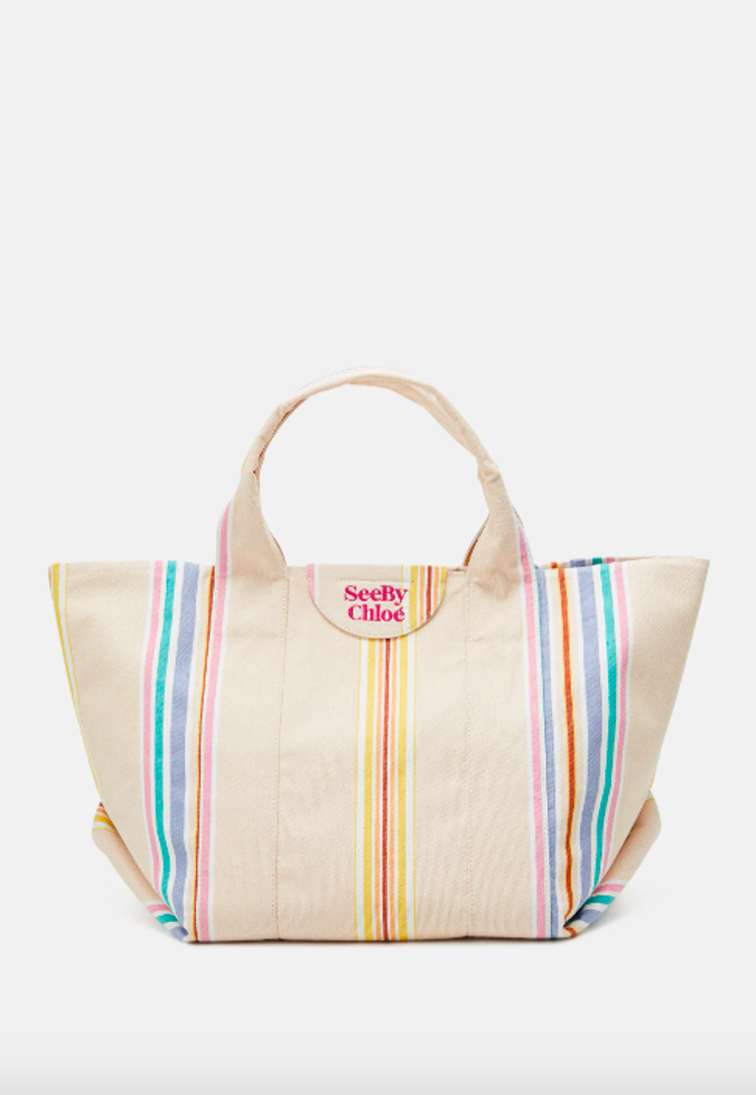  

Plážová taška Laetizia, 12 130 Kč, See by Chloé, prodává Zalando
